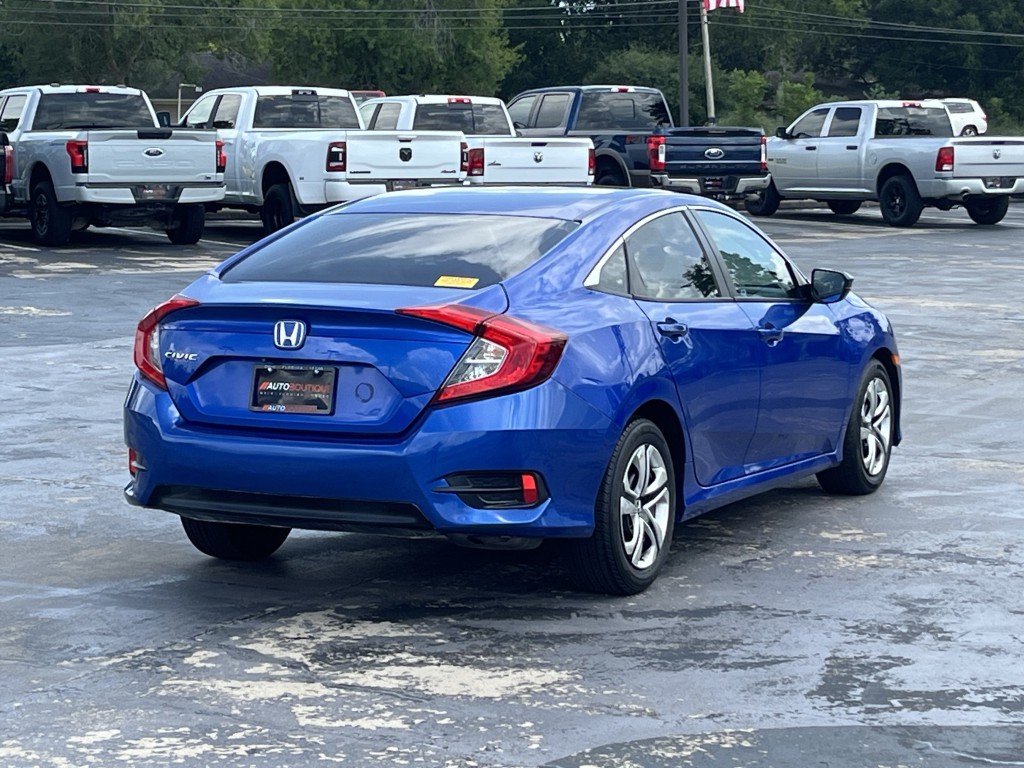 2017 Honda Civic Image 10