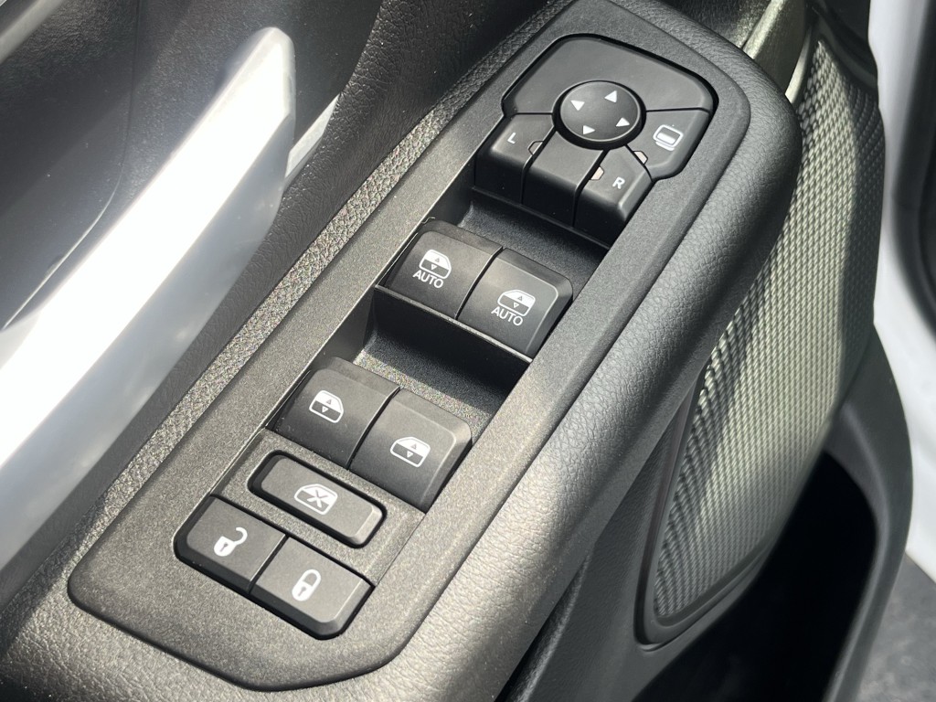 2025 RAM 1500 Image 24