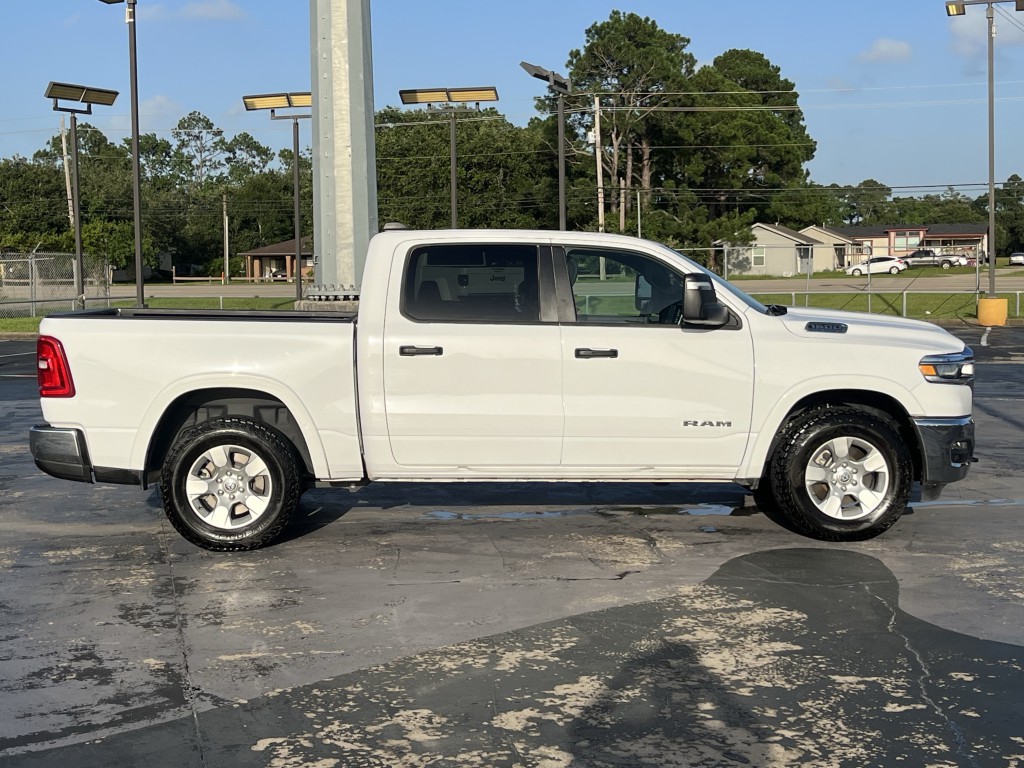 2025 RAM 1500 Image 10