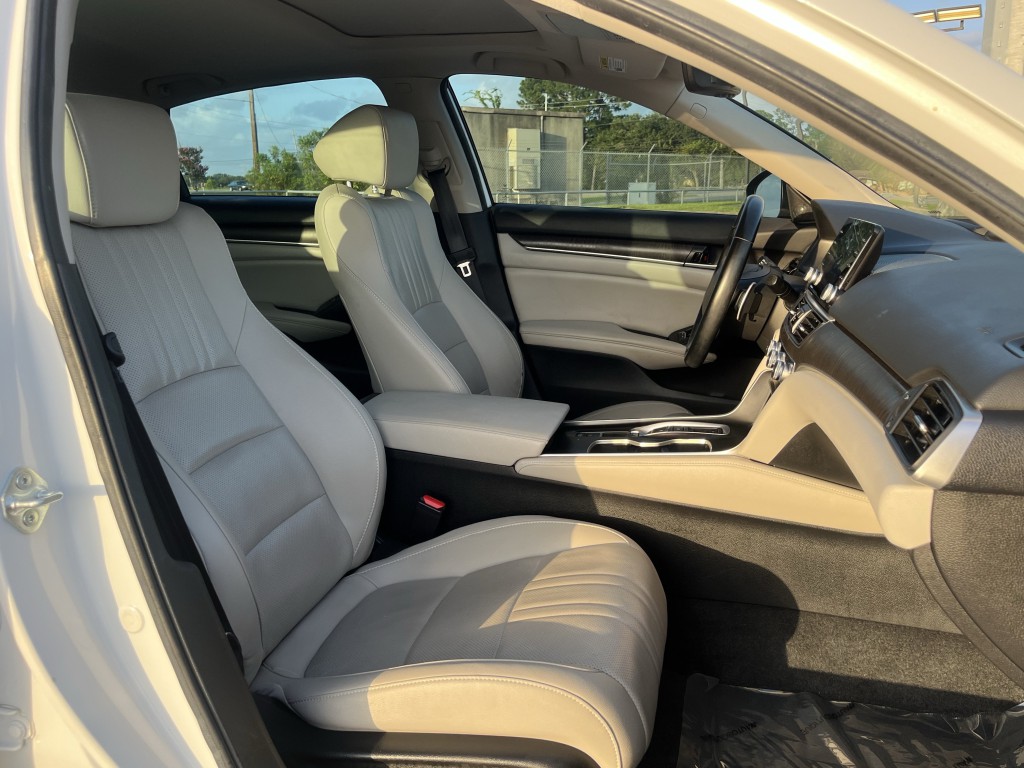 2021 Honda Accord Image 28