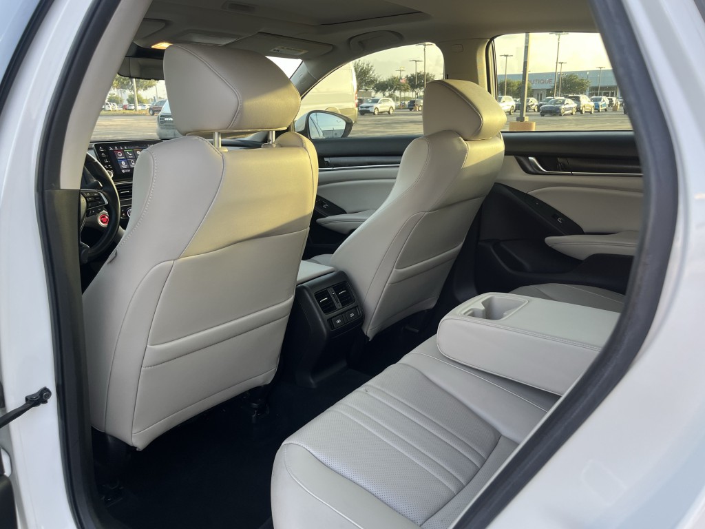 2021 Honda Accord Image 30