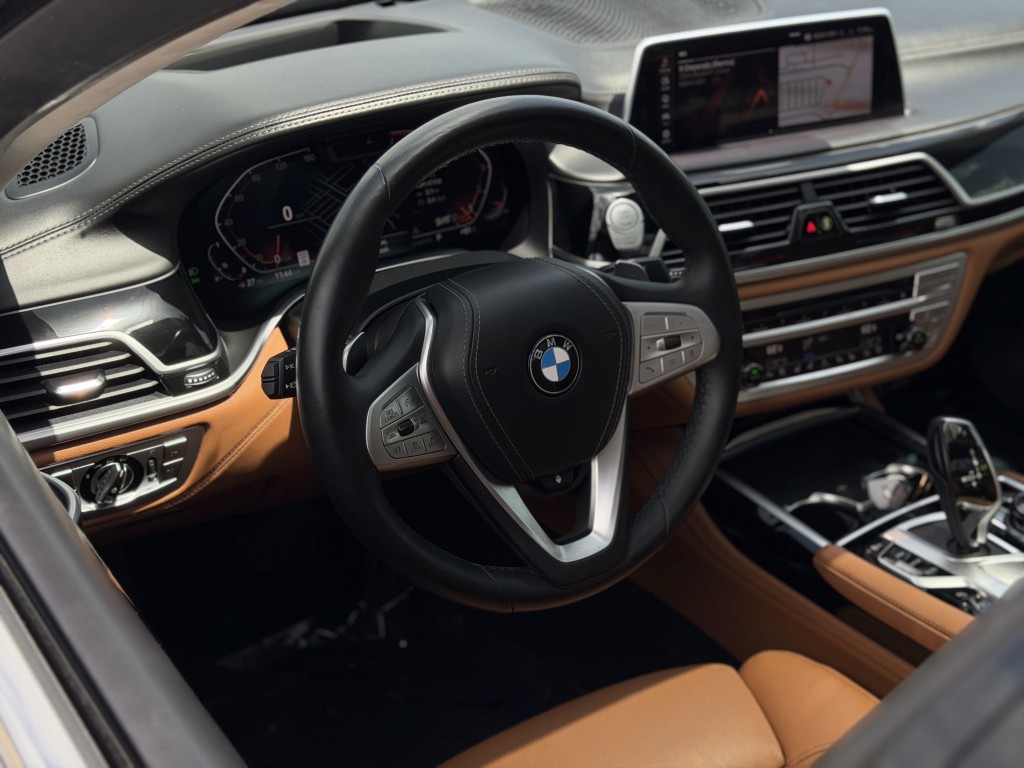 2020 BMW 7 Series Image 23