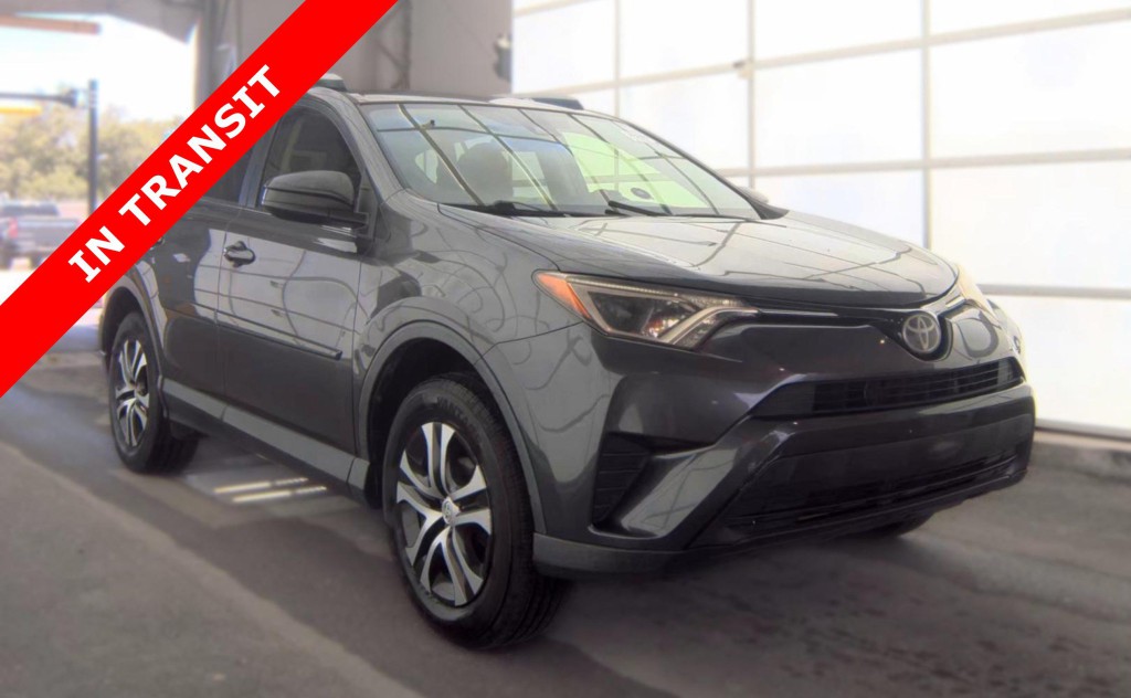 2017 Toyota Rav4 Image 1