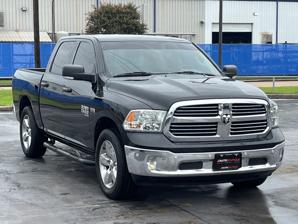 2019 RAM 1500 Image 3