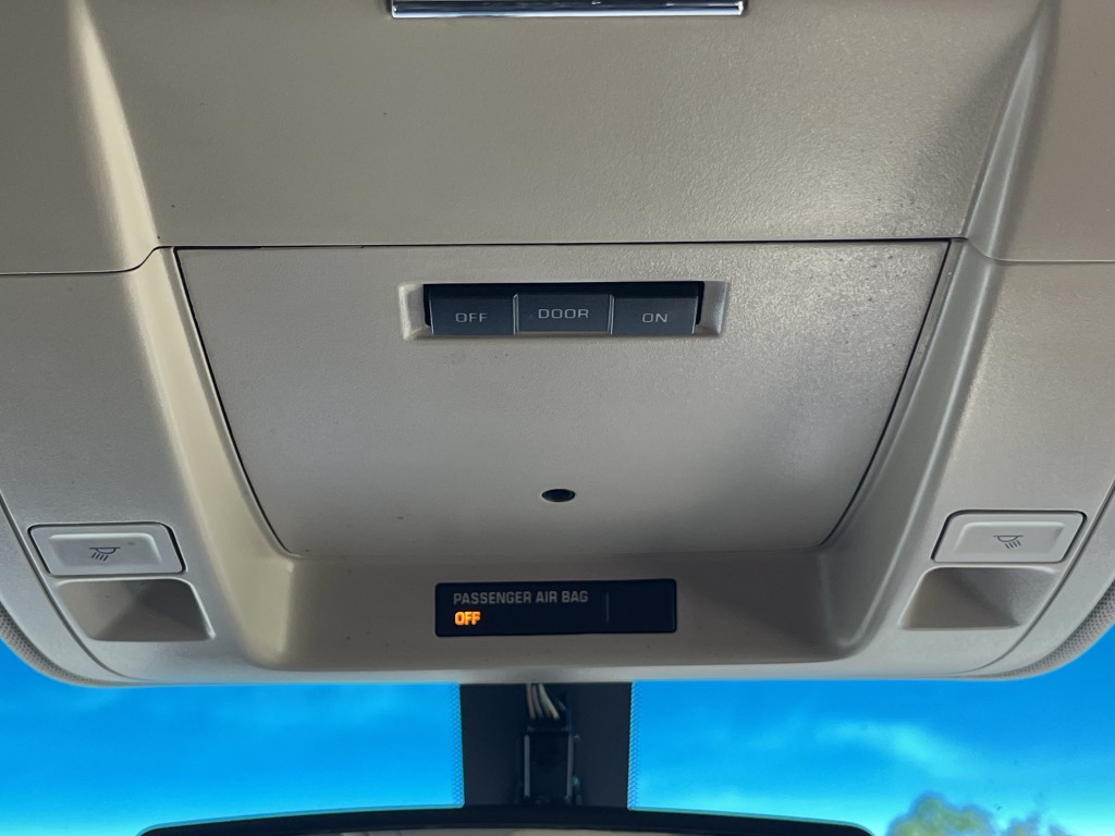 2016 Chevrolet Tahoe Image 22