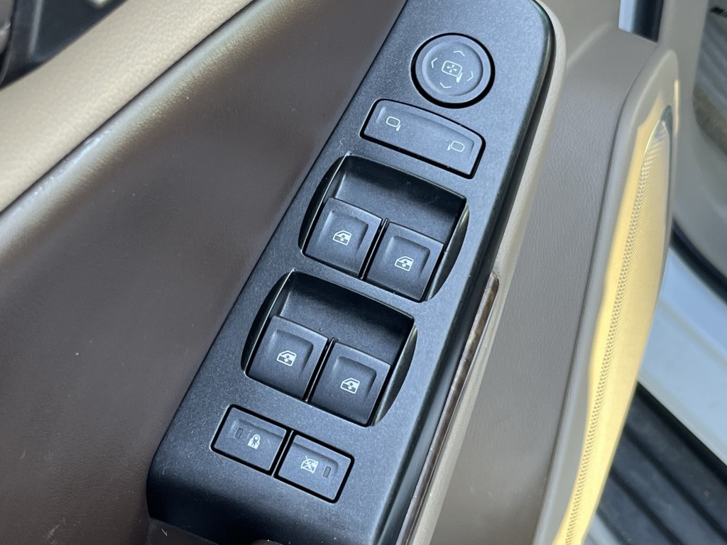 2016 Chevrolet Tahoe Image 24