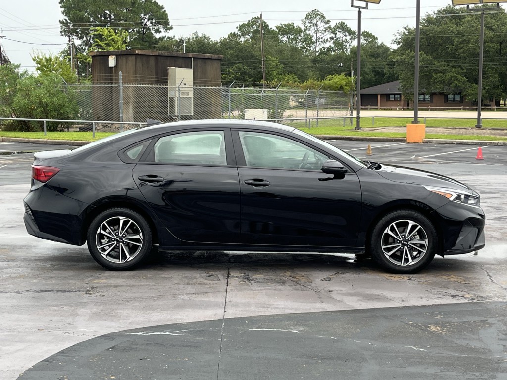 2024 Kia Forte Image 10