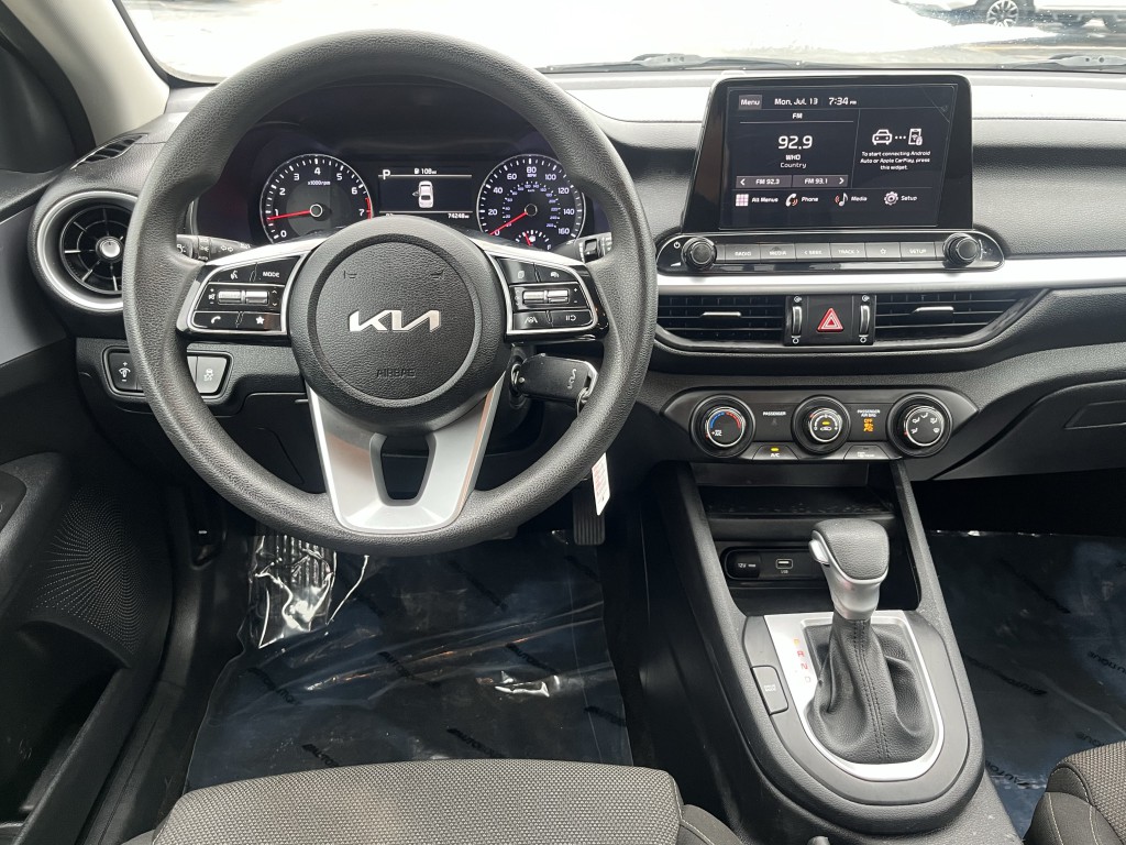 2024 Kia Forte Image 14