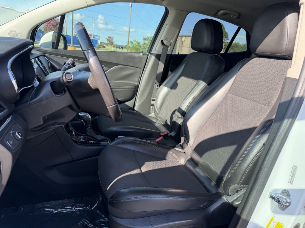 2021 Buick Enclave Image 21