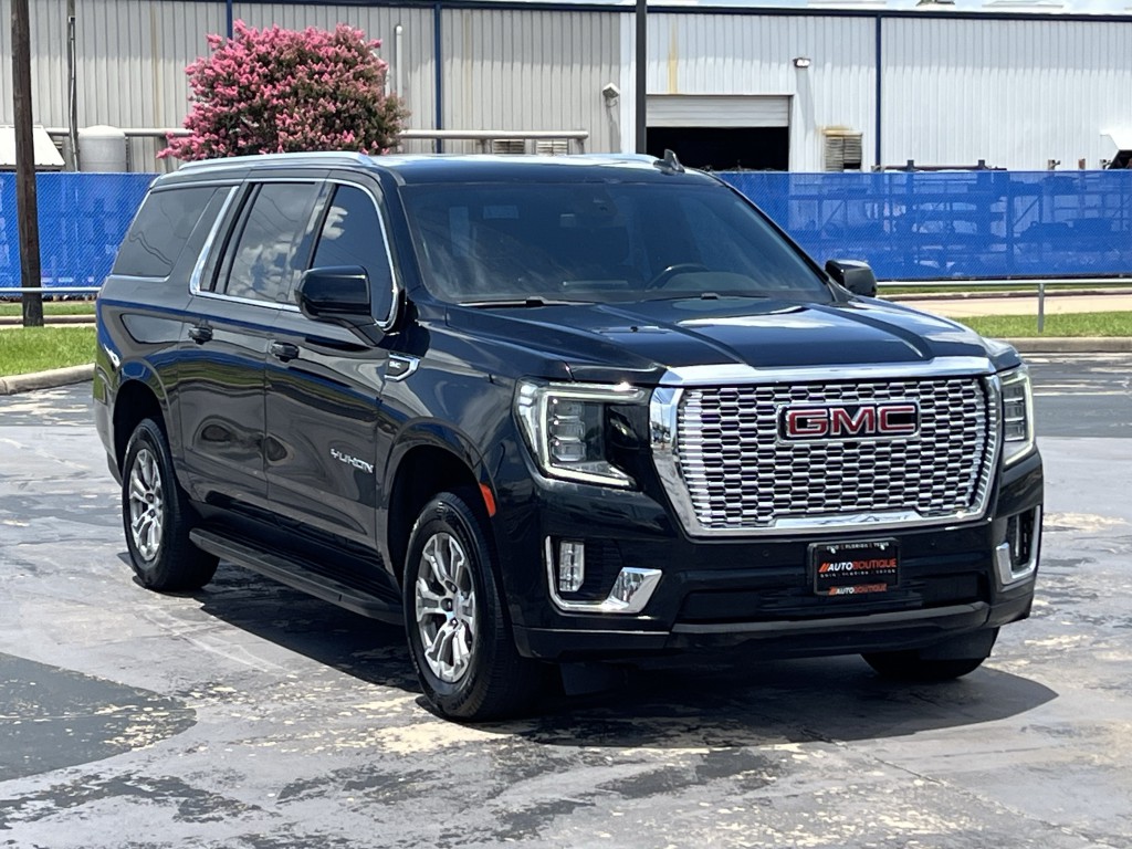 2021 GMC Yukon Image 3