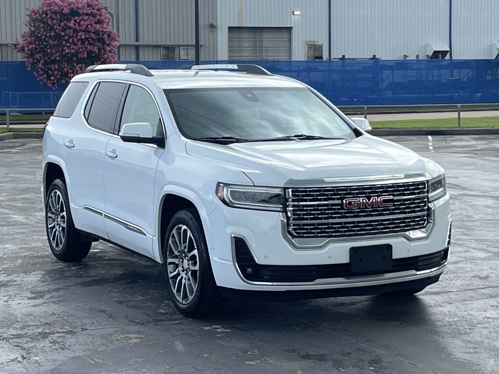 2023 GMC Acadia Image 3