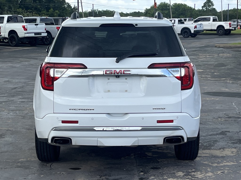 2023 GMC Acadia Image 7
