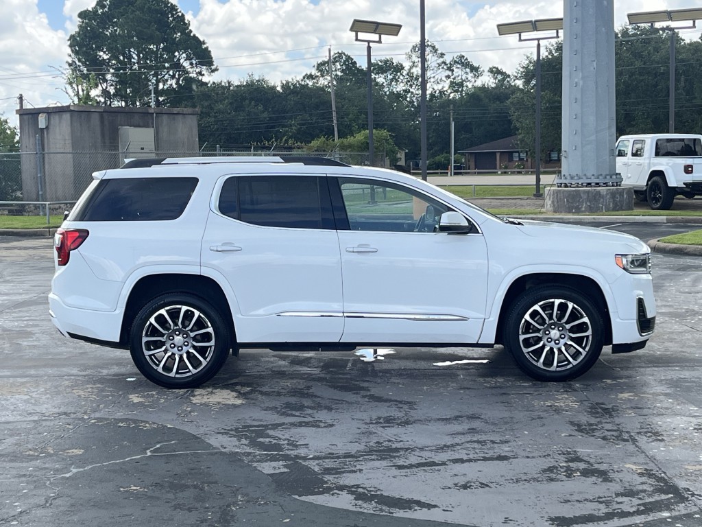2023 GMC Acadia Image 10