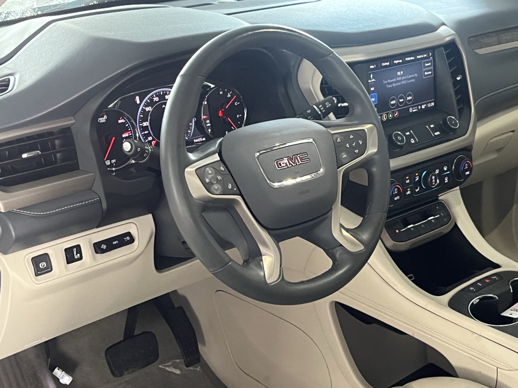 2023 GMC Acadia Image 12