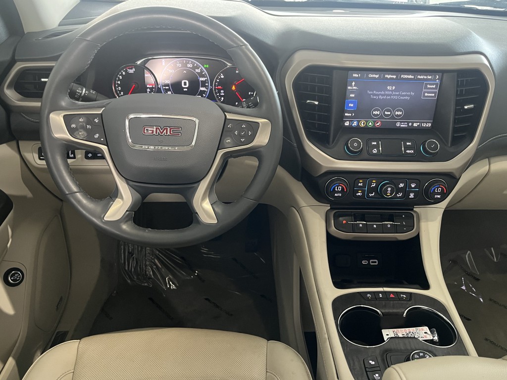 2023 GMC Acadia Image 14