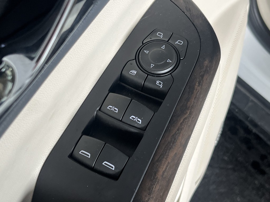 2023 GMC Acadia Image 23