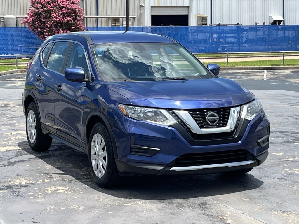 2020 Nissan Rogue Image 3