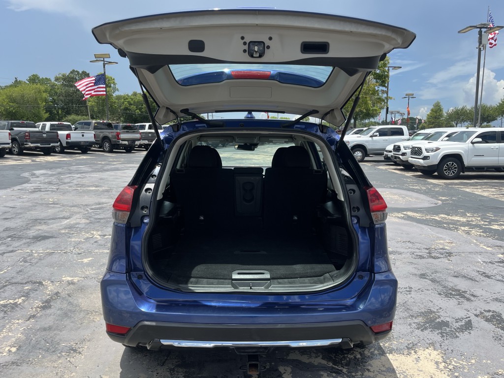 2020 Nissan Rogue Image 11