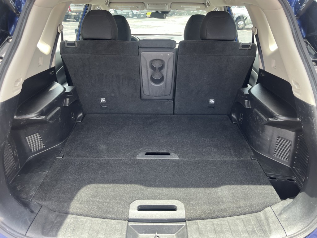 2020 Nissan Rogue Image 12