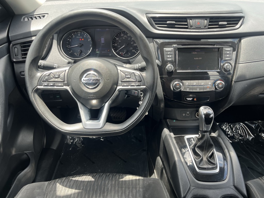 2020 Nissan Rogue Image 16