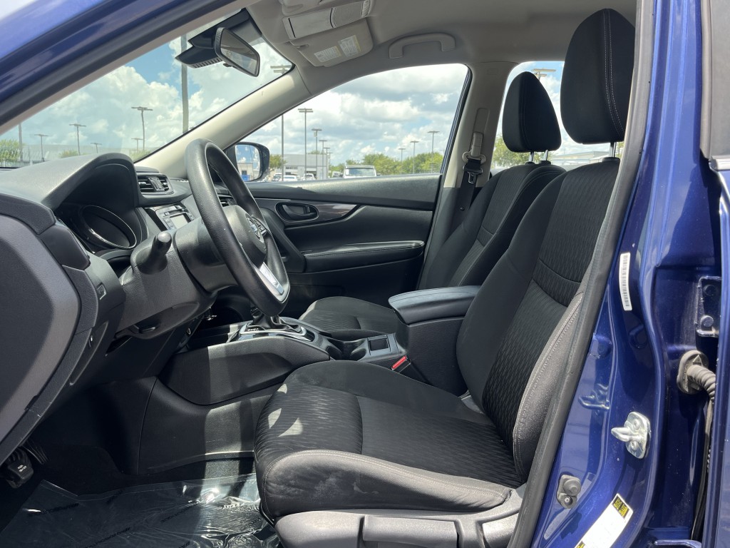 2020 Nissan Rogue Image 26