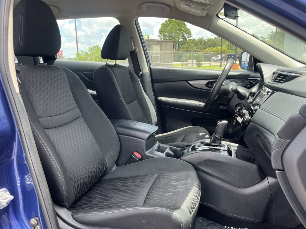 2020 Nissan Rogue Image 27