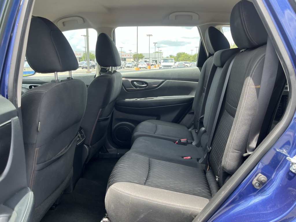 2020 Nissan Rogue Image 28