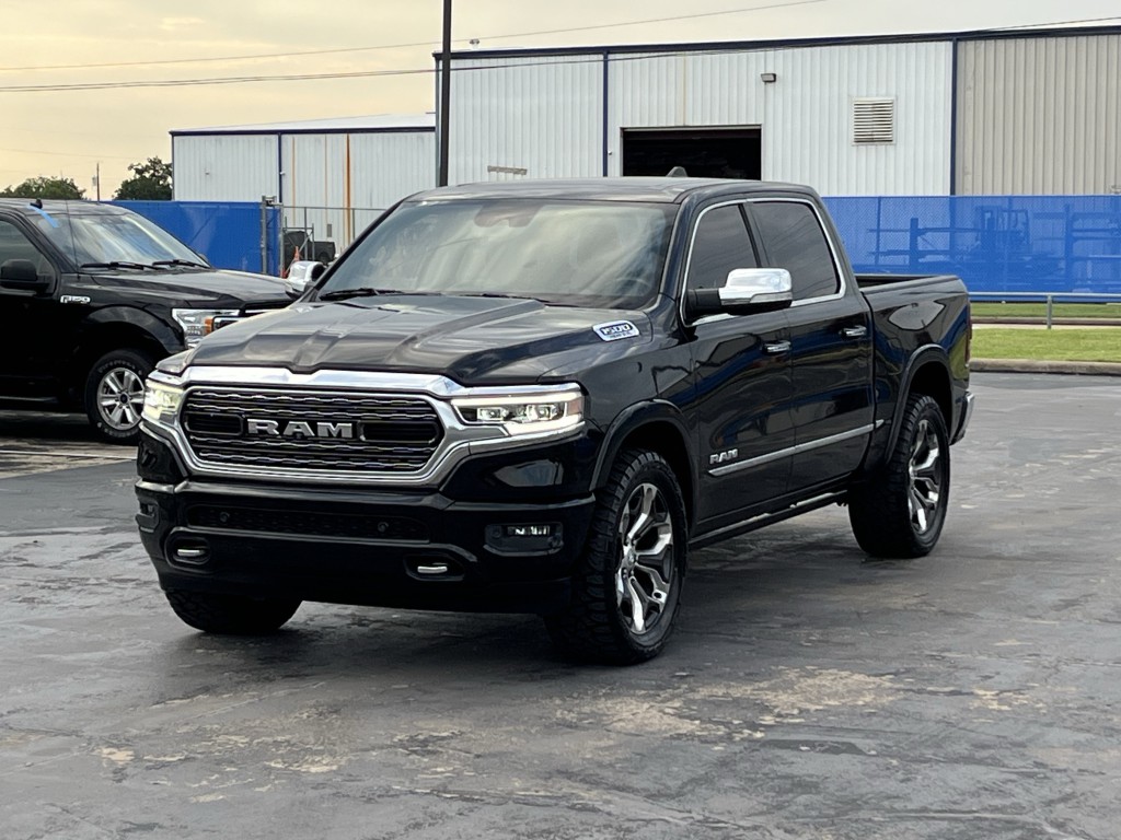 2020 RAM 1500 Image 3