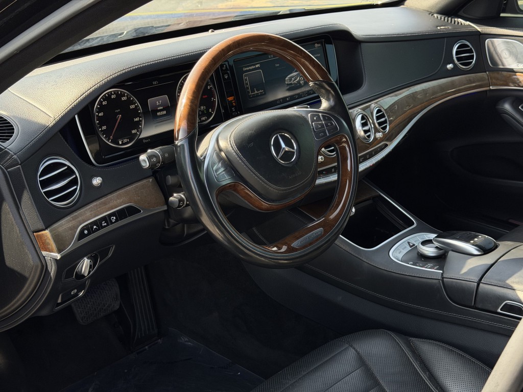 2016 Mercedes-Benz S-Class Image 28