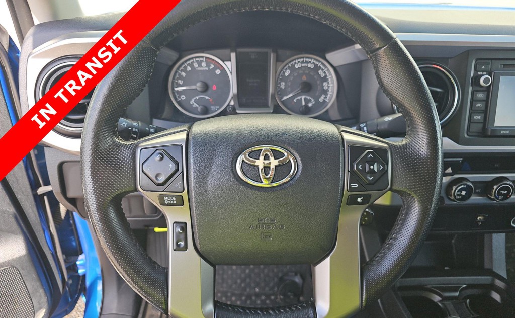 2017 Toyota Tacoma Image 8