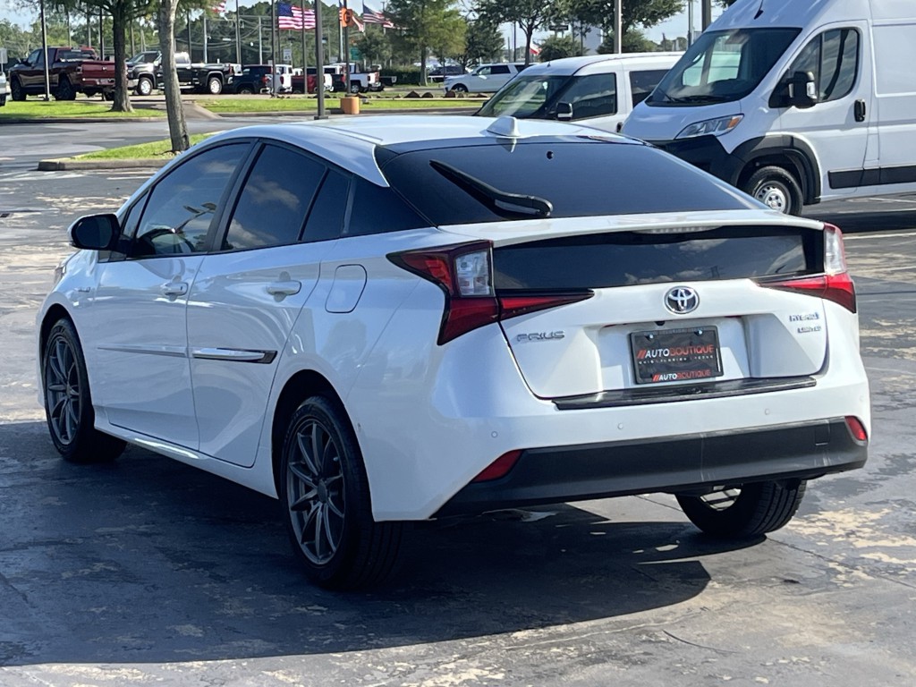 2022 Toyota Prius Image 8