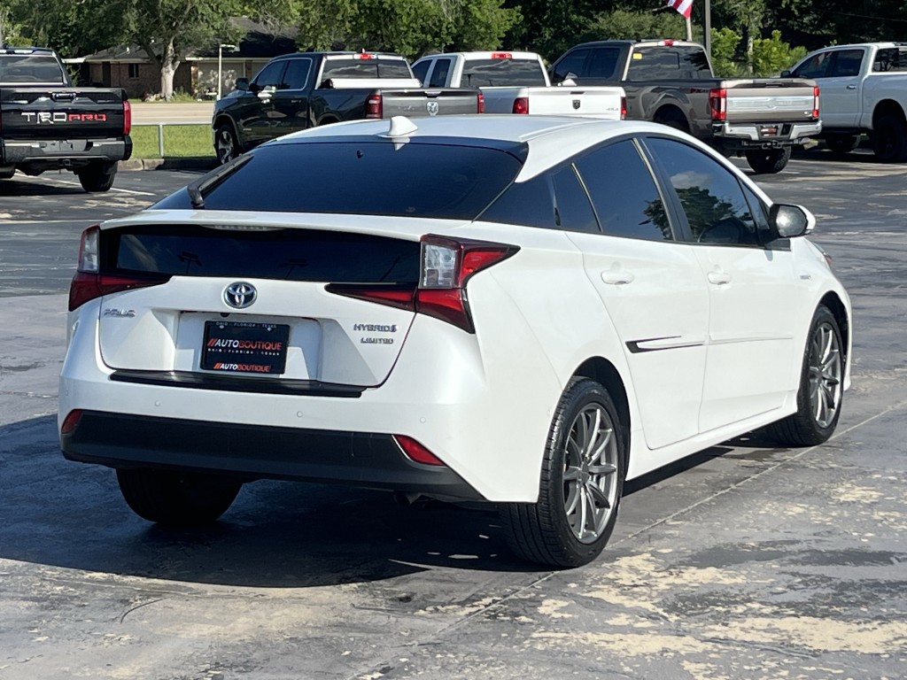 2022 Toyota Prius Image 9
