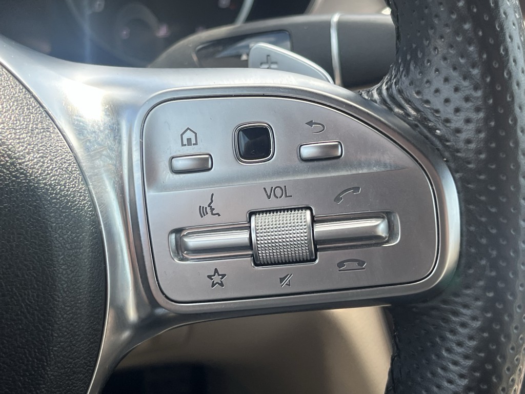 2019 Mercedes-Benz C-Class Image 19