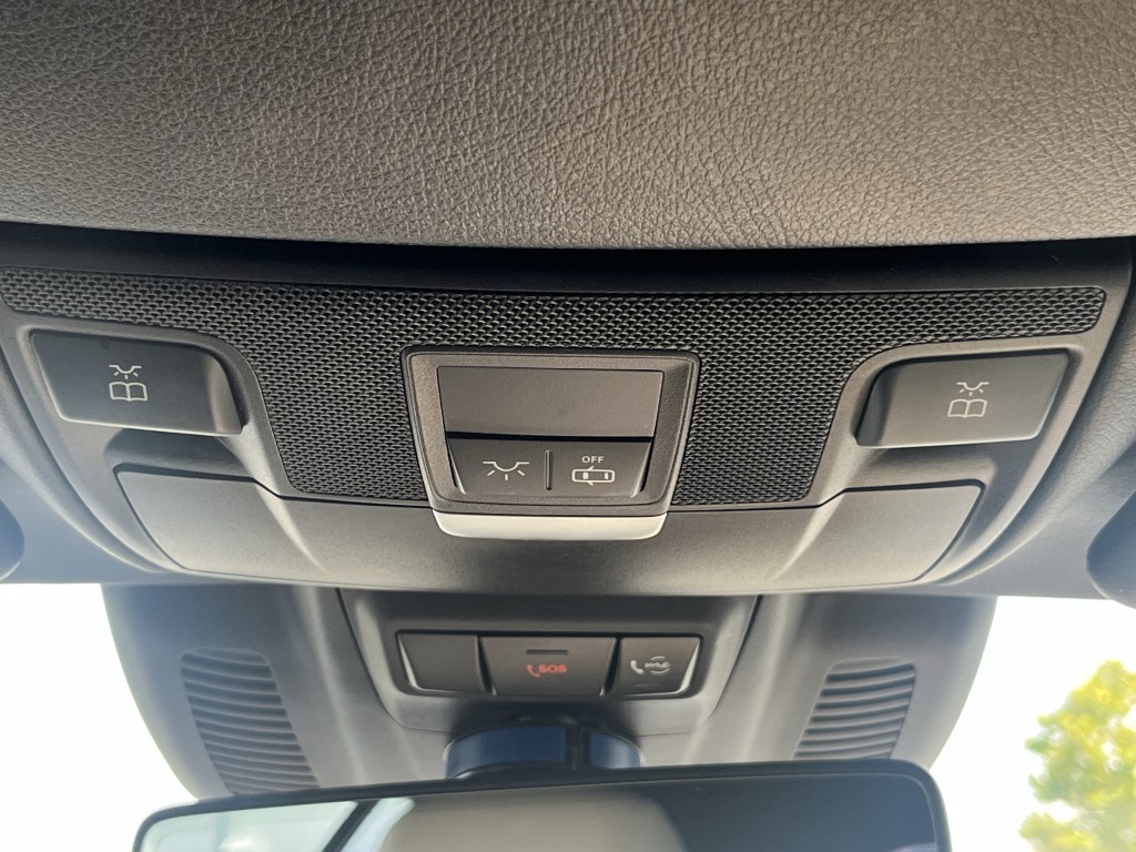 2019 Mercedes-Benz C-Class Image 23