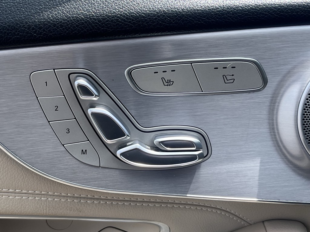 2019 Mercedes-Benz C-Class Image 26