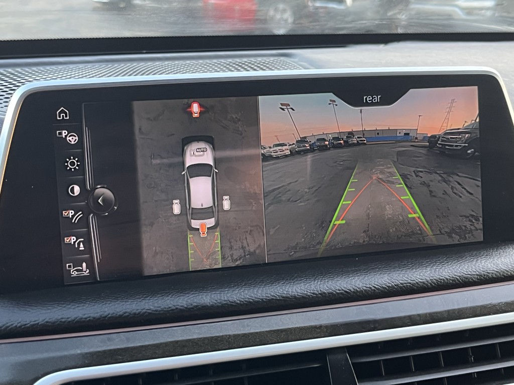 2017 BMW 7 Series Image 8