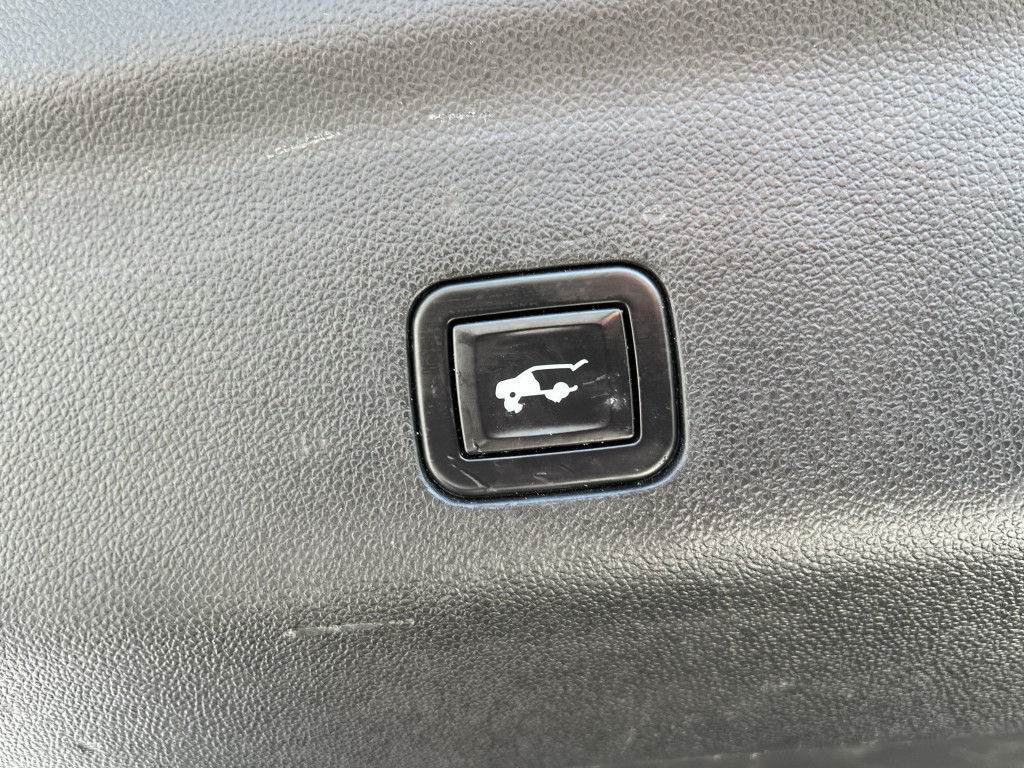 2021 Chevrolet Tahoe Image 18