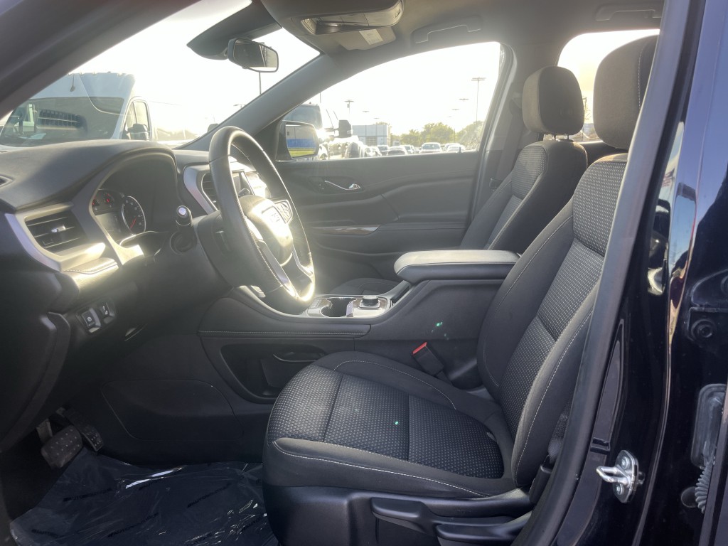 2021 GMC Acadia Image 28