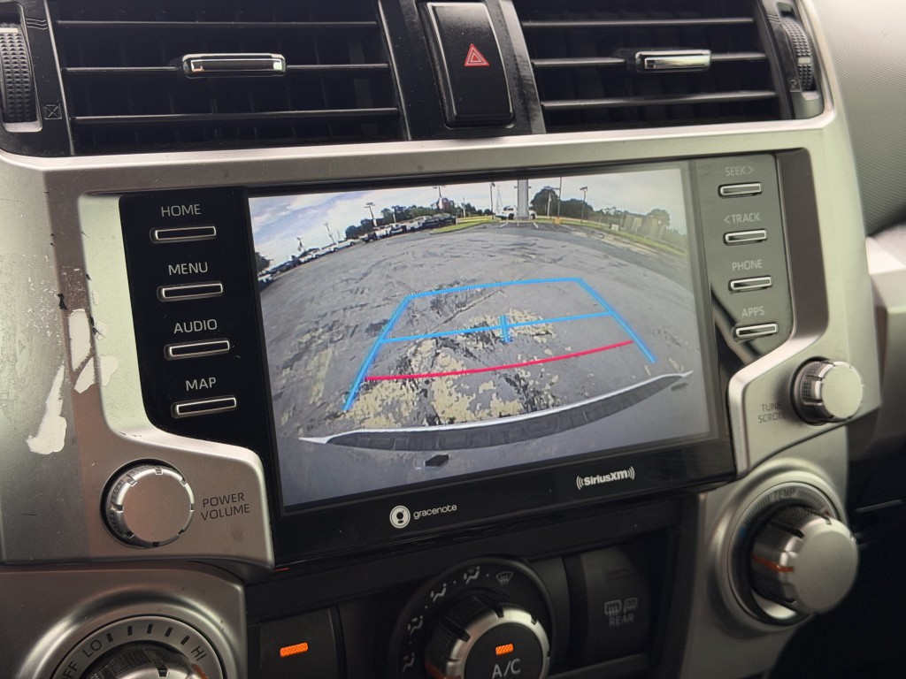 2020 Toyota 4Runner Image 17
