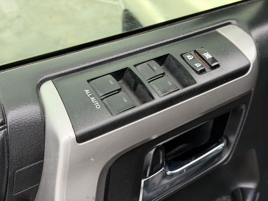 2020 Toyota 4Runner Image 20