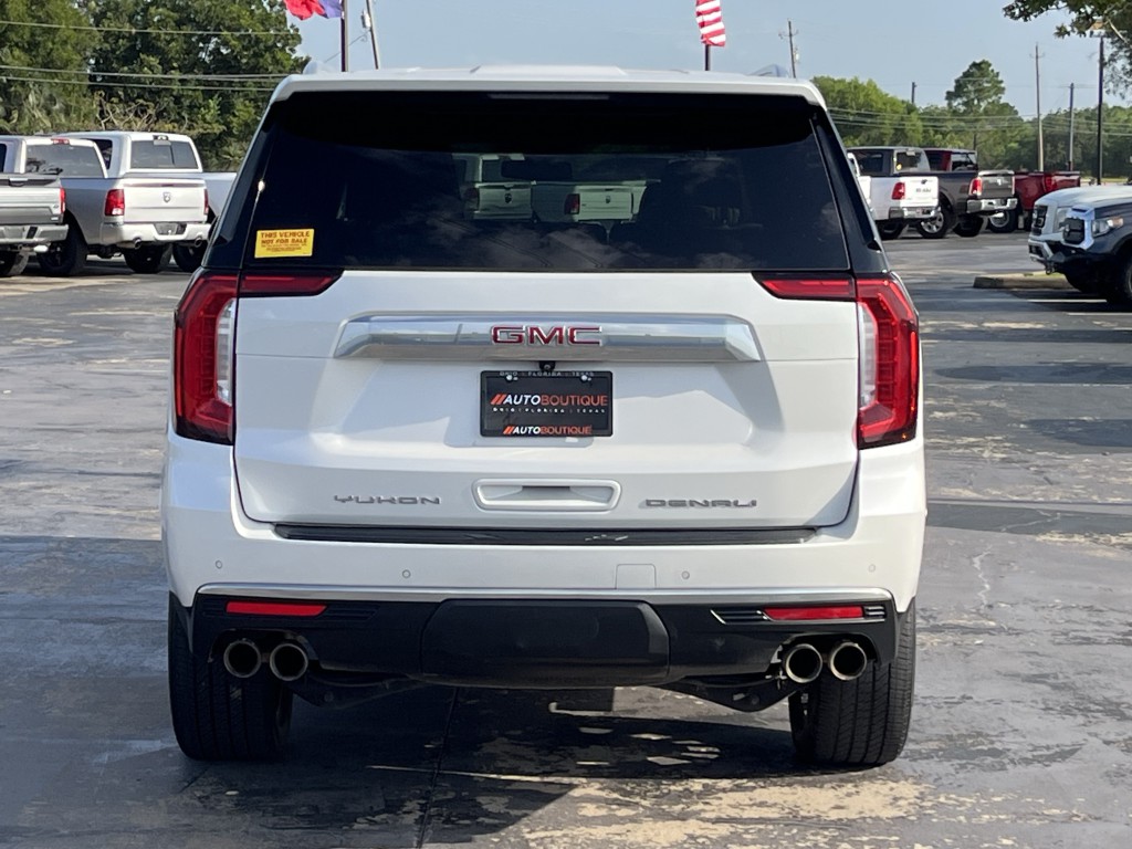 2022 GMC Yukon Image 8