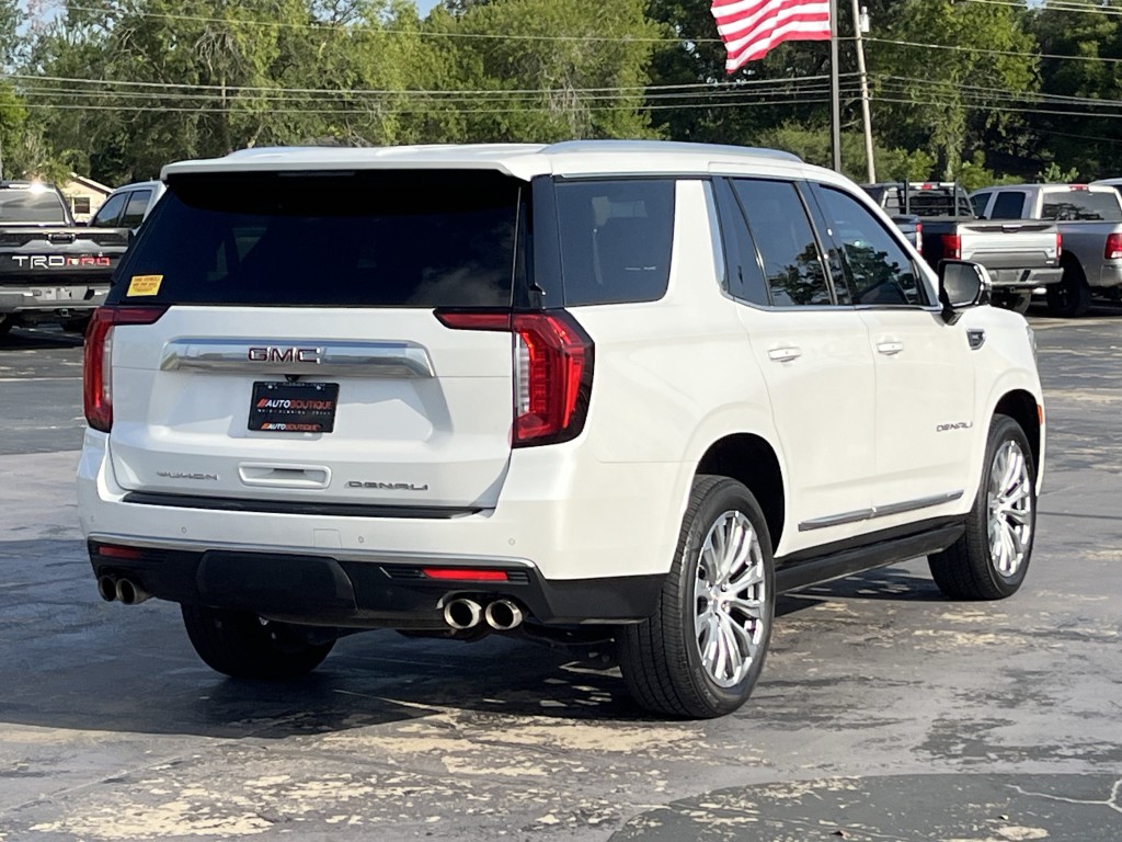 2022 GMC Yukon Image 9