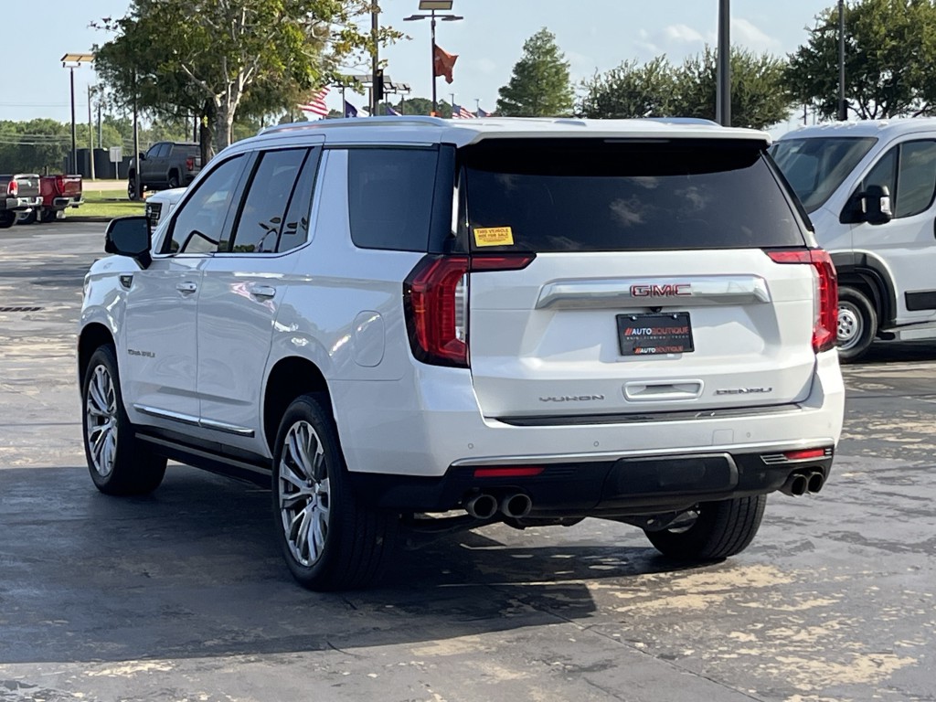 2022 GMC Yukon Image 10