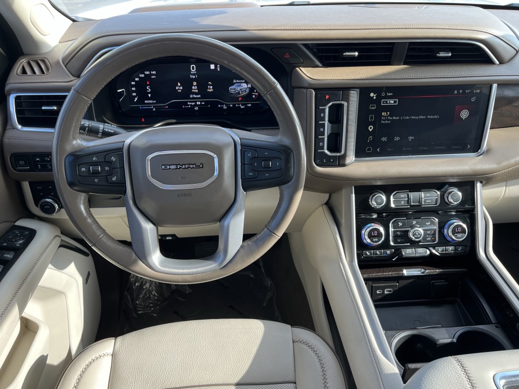 2022 GMC Yukon Image 18