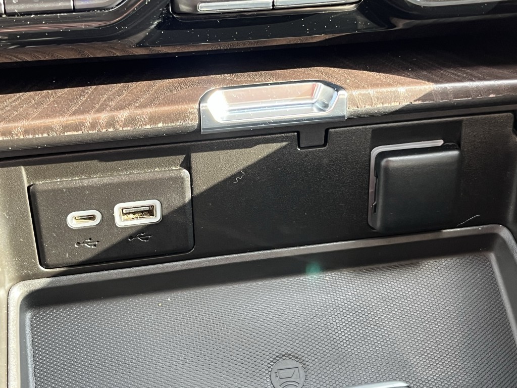 2022 GMC Yukon Image 24