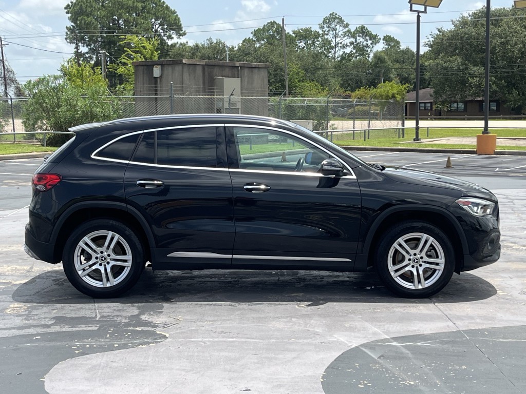 2021 Mercedes-Benz GLA-Class Image 10