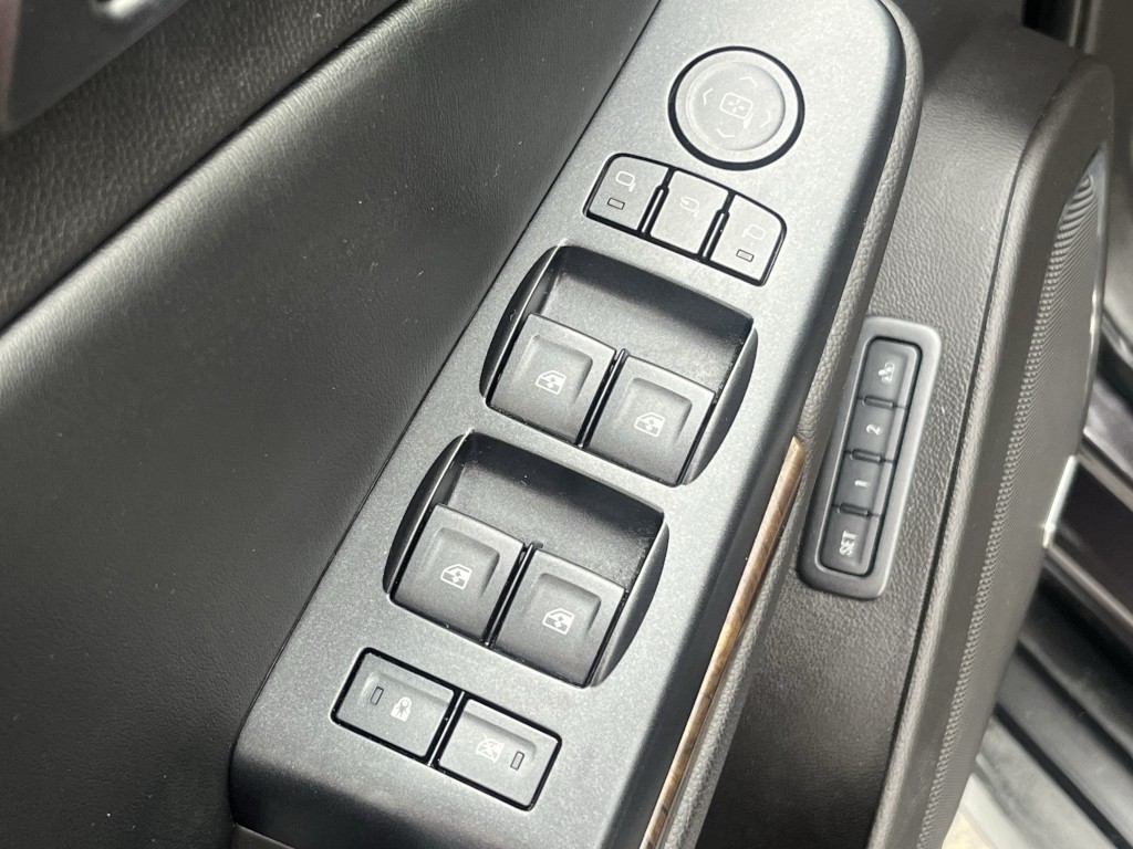 2015 Chevrolet Tahoe Image 23