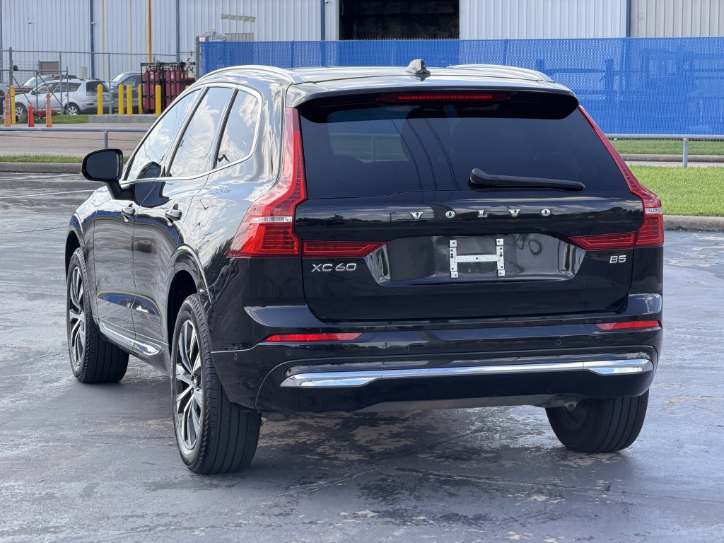 2023 Volvo XC60 Image 10