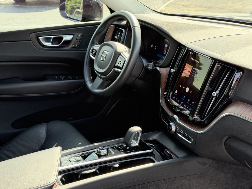 2023 Volvo XC60 Image 13