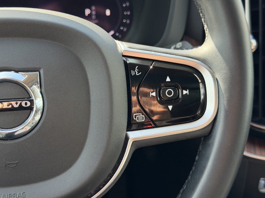 2023 Volvo XC60 Image 17